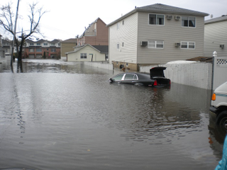 Illustration for article titled Flood Destruction in Staten Island Could Be Much Worse than We Think (Updated)